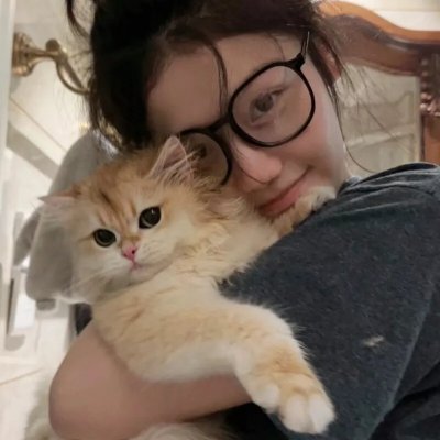 蒙娜丽莎与血月亮